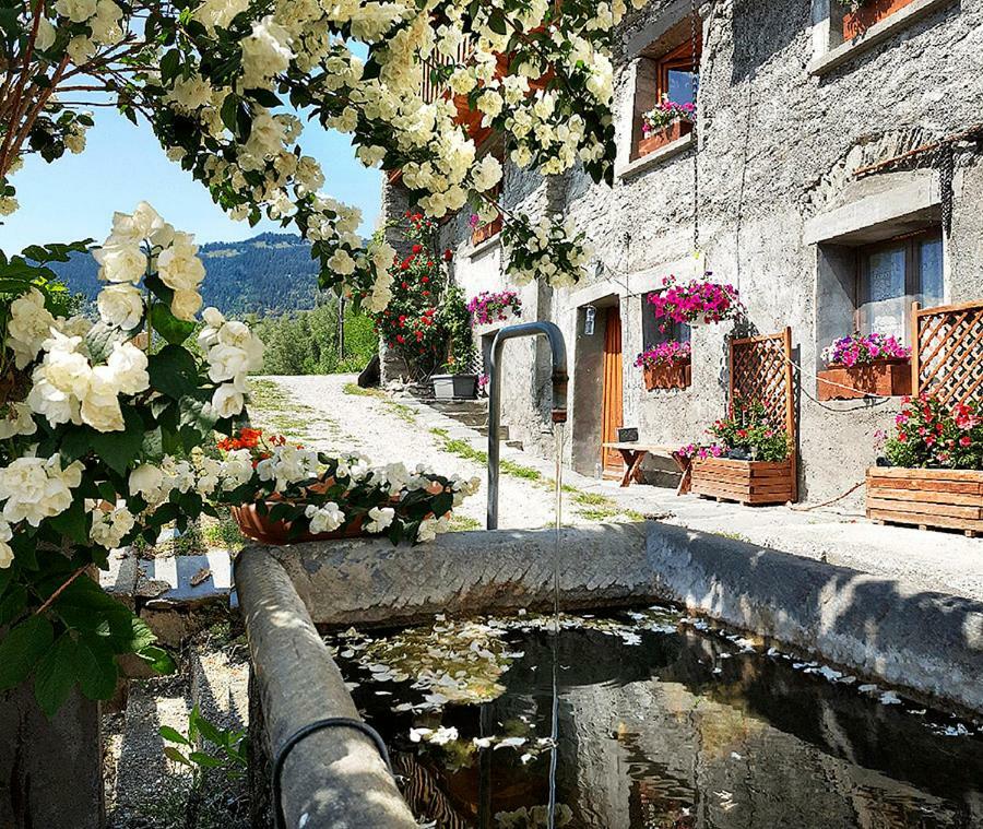 Les Balcons Du Molliebon Séez Exterior foto